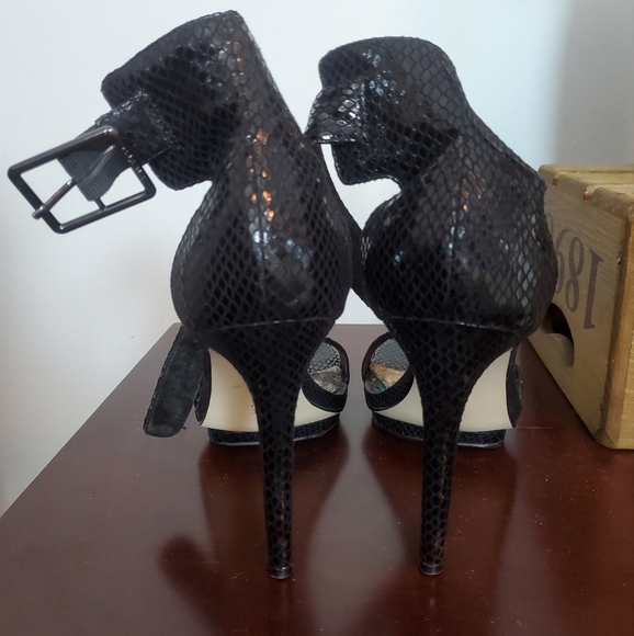 Calvin Klein Vivian Geo Snakeskin Platform Heeled Sandal, 10 - Picture 2 of 5